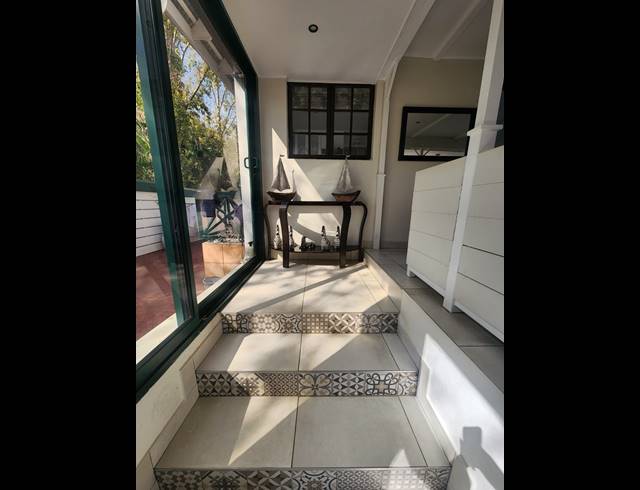 5 BEDROOM TOWNHOUSE FOR SALE IN VAALVIEW
